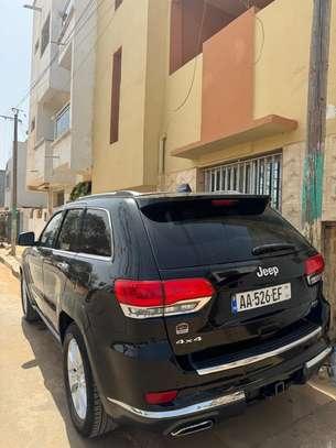 Location jeep grand cherokee summit image 6