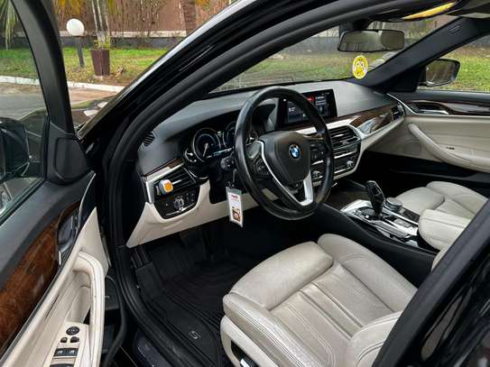 BMW 540i XDRIVE full options image 10