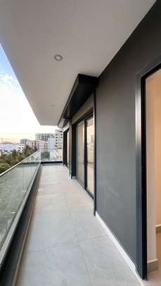 Appartement à louer aux Almadies au 5e étage image 3