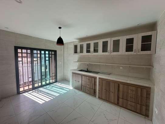 A LOUER APPARTEMENT F4 NGOR image 1