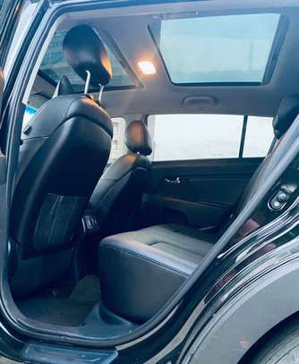 KIA SPORTAGE image 10