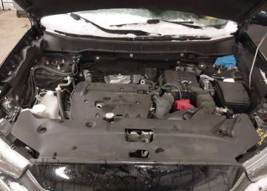 MITSUBISHI OUTLANDER SPORT sous douane image 10