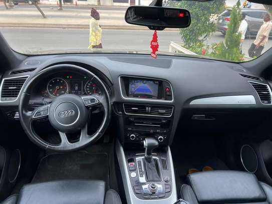Audi Q5 2017 image 2