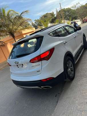 Hyundai Santafe 2017 image 4
