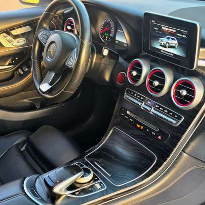 Mercedes GLC 300 image 7