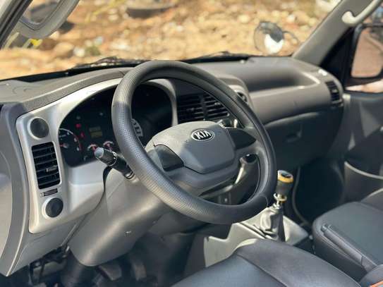 Kia Bongo image 5