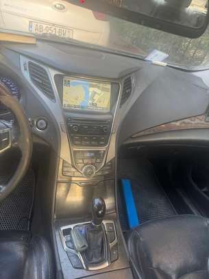 Hyundai  Grandeur  État: occasion Année :2014 image 3