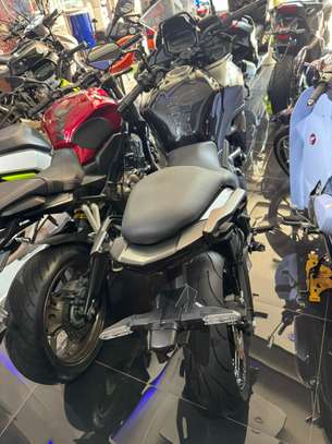 A vendre Moto  kawasaki 750 image 2