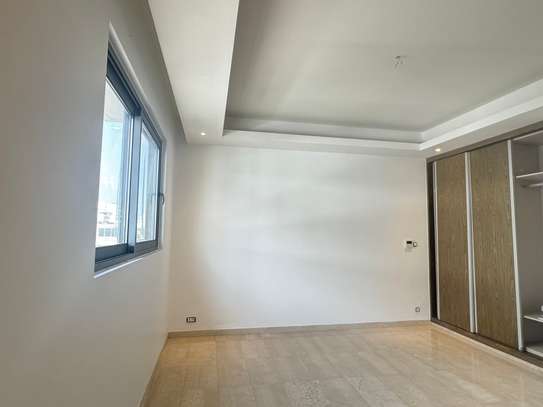 Appartement f4 avec vue/ mer à louer à mermoz corniche image 10