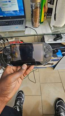Ps Vita image 2