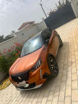 PEUGEOT 2008 image 2