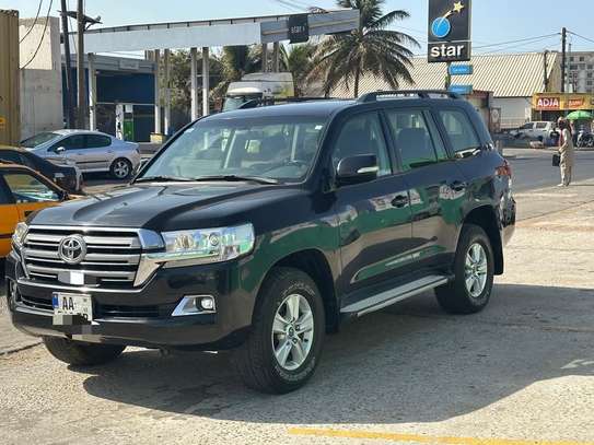 Toyota Prado Land Cruiser GX, R V8  2021 image 3