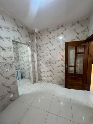 Appartement F4 à louer à Mbao image 10