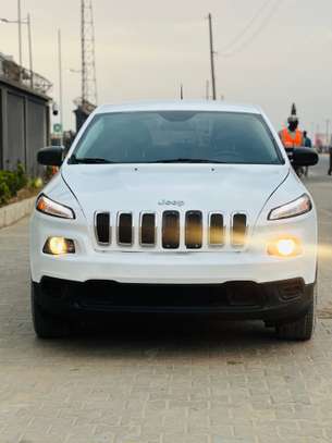Jeep Cherokee image 2
