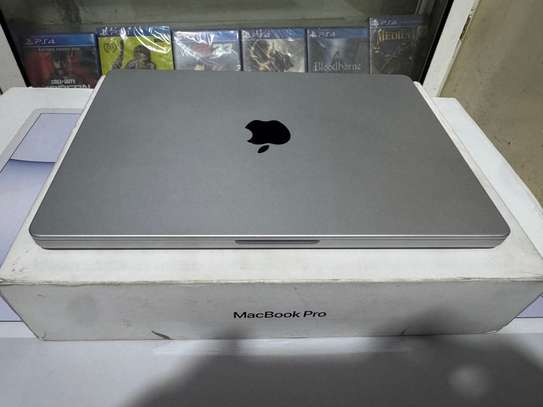 MacBook Pro M4 14pouce descellé image 5