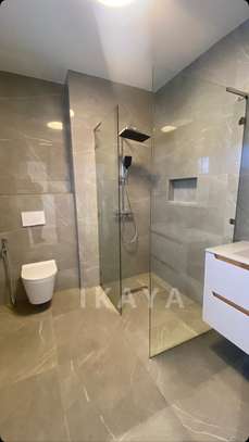 F4 haut standing – 170 m² – Résidence premium aux Almadies image 5
