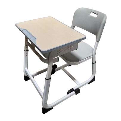 Table d'étude image 2