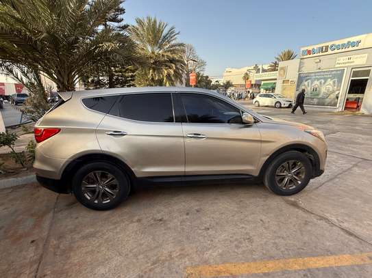 Hyundai Santa fe 2014 4x4 image 4