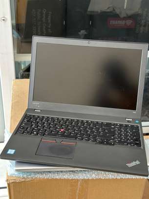 Lenovo Thinkpad T560 image 5