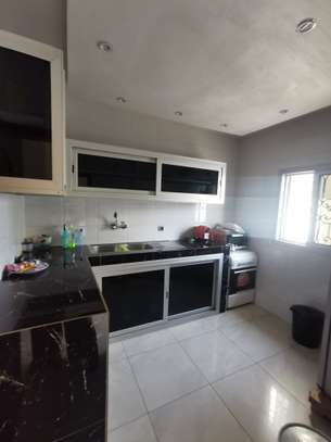 Villa de 300m2 a Thies image 10