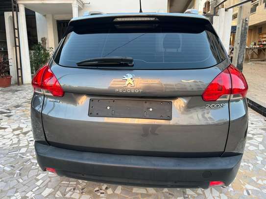 PEUGEOT 2008 année 2016 image 6