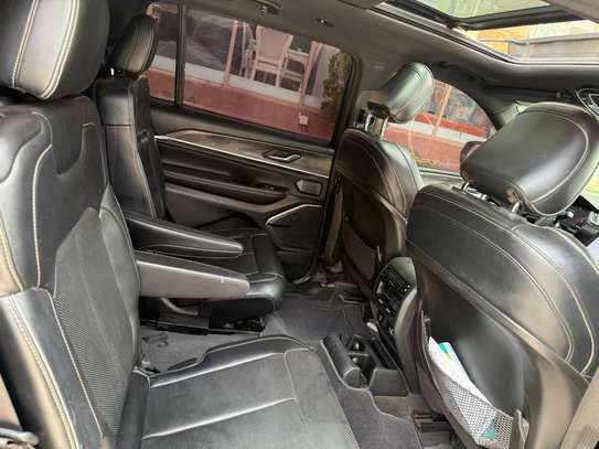 Grand Jeep Cherokee OVERLAND  4x4 SUV Gris métallisé image 9