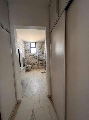 Duplex  de type F6  à louer aux mamelles image 4