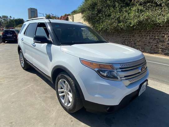 Ford Explorer XLT --7 places --4WD image 1