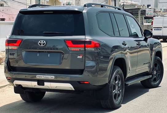 Toyota land cruiser 2024 GR SPORT image 5