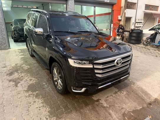 Toyota Land cruiser VXR 2024 image 1