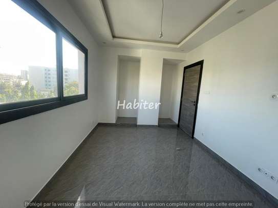 Appartement à louer au Point E image 7