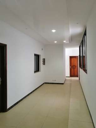 Appartement F4 à louer aux Parcelles Assainies U26 image 7