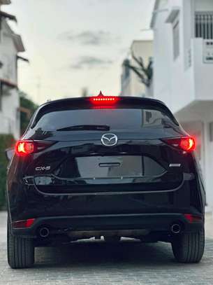 Mazda CX-5 SUV Noir Spacieux et Fiable image 13
