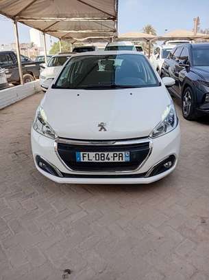 PEUGEOT 208 DIESEL image 1