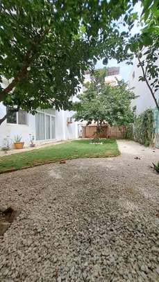 SPACIEUX DUPLEX F6 A LOUER AUX ALMADIES image 3