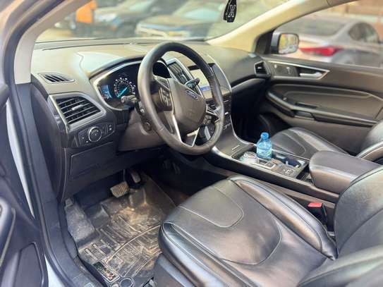 Ford Edge Titanium 2019 image 4
