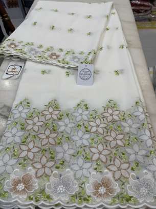 SUPREME SWISS VOILE SWAROVSKI image 3