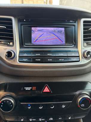 HYUNDAI TUCSON 2016 image 6