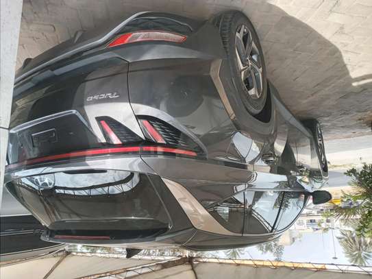 HYUNDAI TUCSON image 4