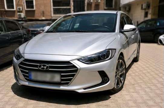 Hyundai Avante New Modèle image 3