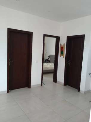 APPARTEMENT F4 ALMADIES RECASEMENT image 5