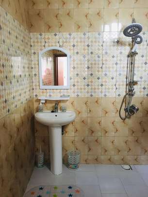 Studio Meublé à avec vue Mer à la Cité poste Djily Mbaye image 12