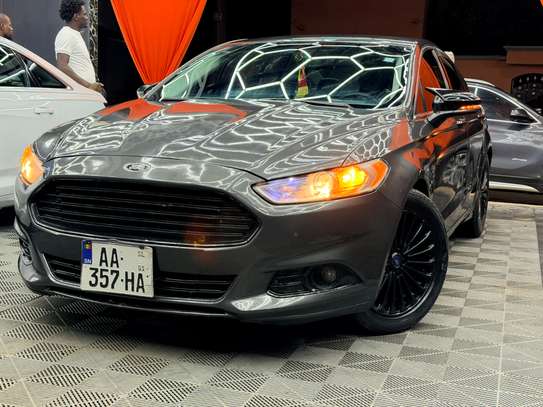 Ford fusion image 2
