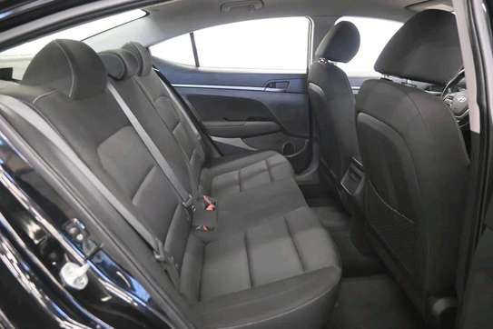 Hyundai Elantra 2017 image 9