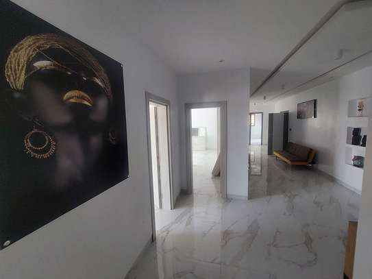 Appartement à vendre mermoz dakar – f4 sur 211 m2 image 6