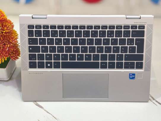Hp EliteBook 830x360 G8 512ssd 11ém Gen image 3