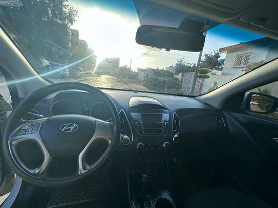 HYUNDAI TUCSON 2012 image 4
