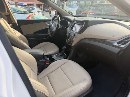 Hyundai Santafe 2017 image 14
