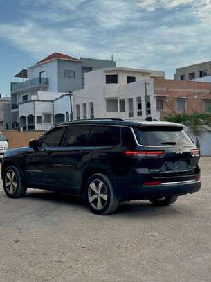 JEEP GRAND CHEROKEE image 3