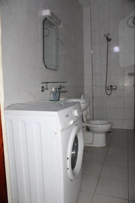 Appartement Meublé à Ouest Foire image 7